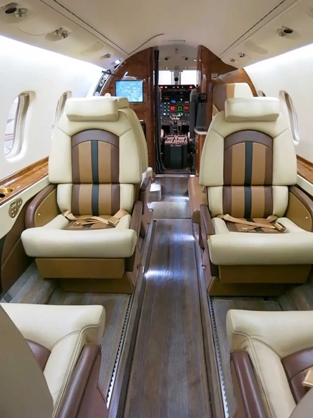 Cabin interior of a 1999 Bombardier Learjet 60.