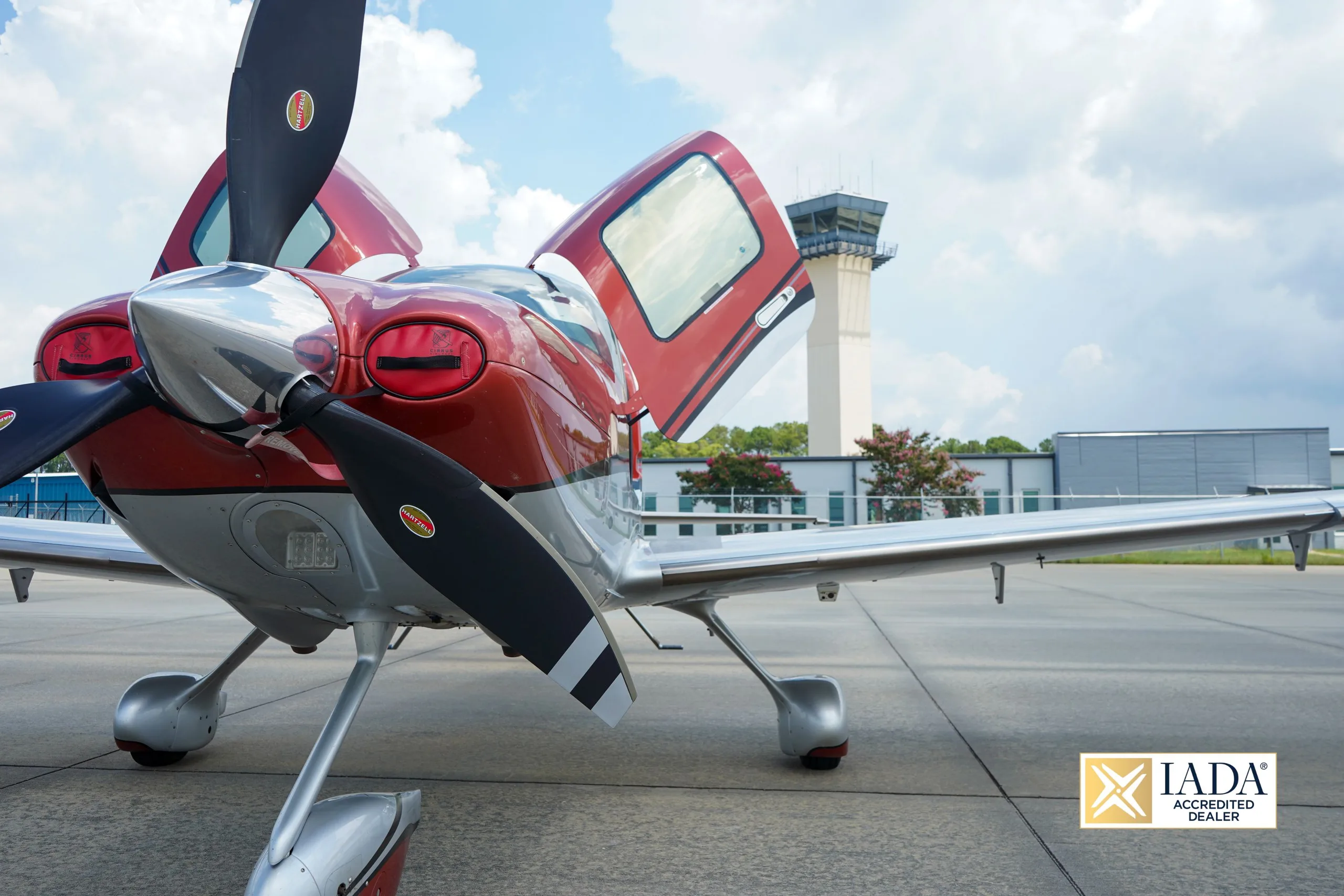 Marketing image of a 2017 Cirrus SR22 G6 TURBO.