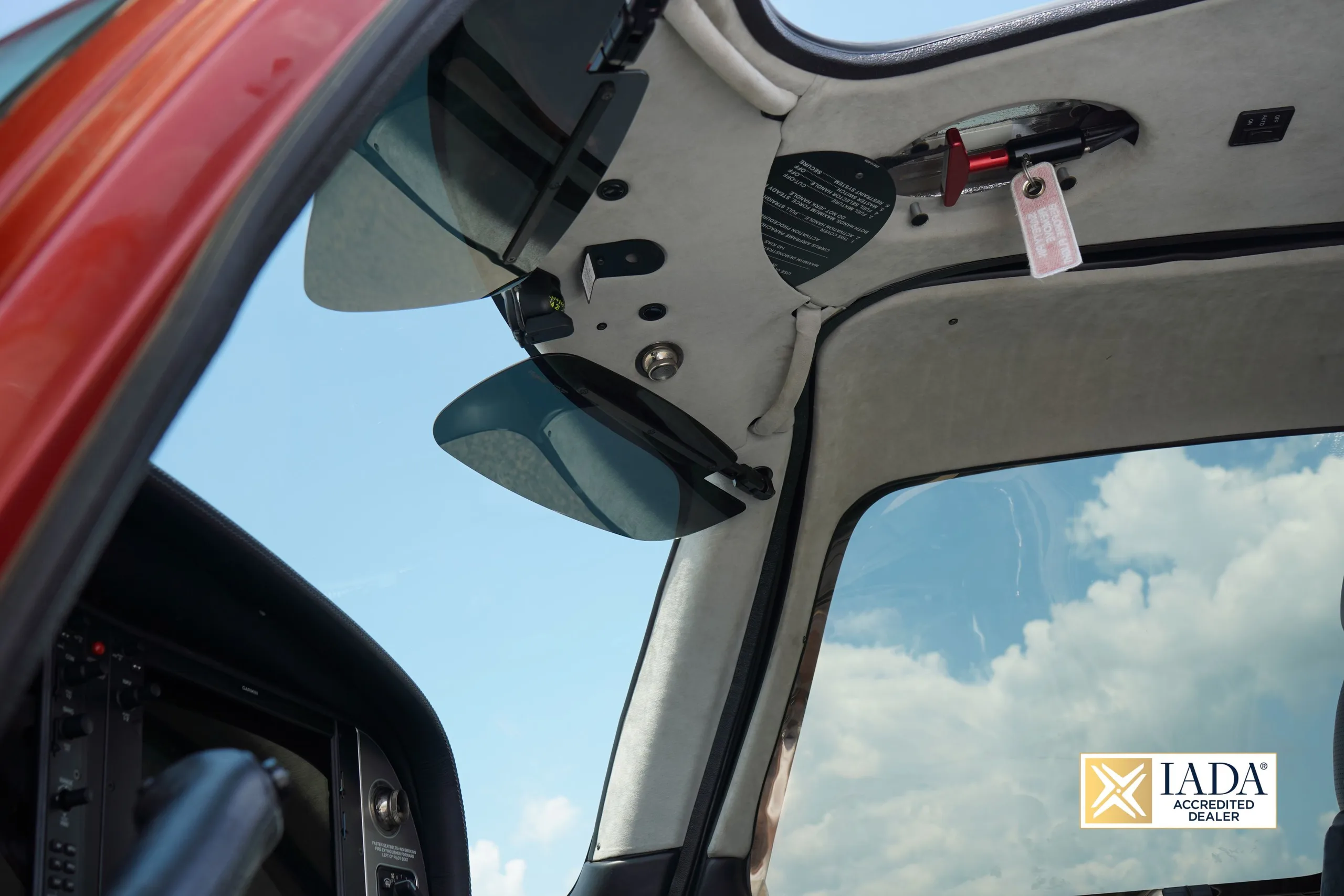 Cockpit and instrument panel of a 2017 Cirrus SR22 G6 TURBO.