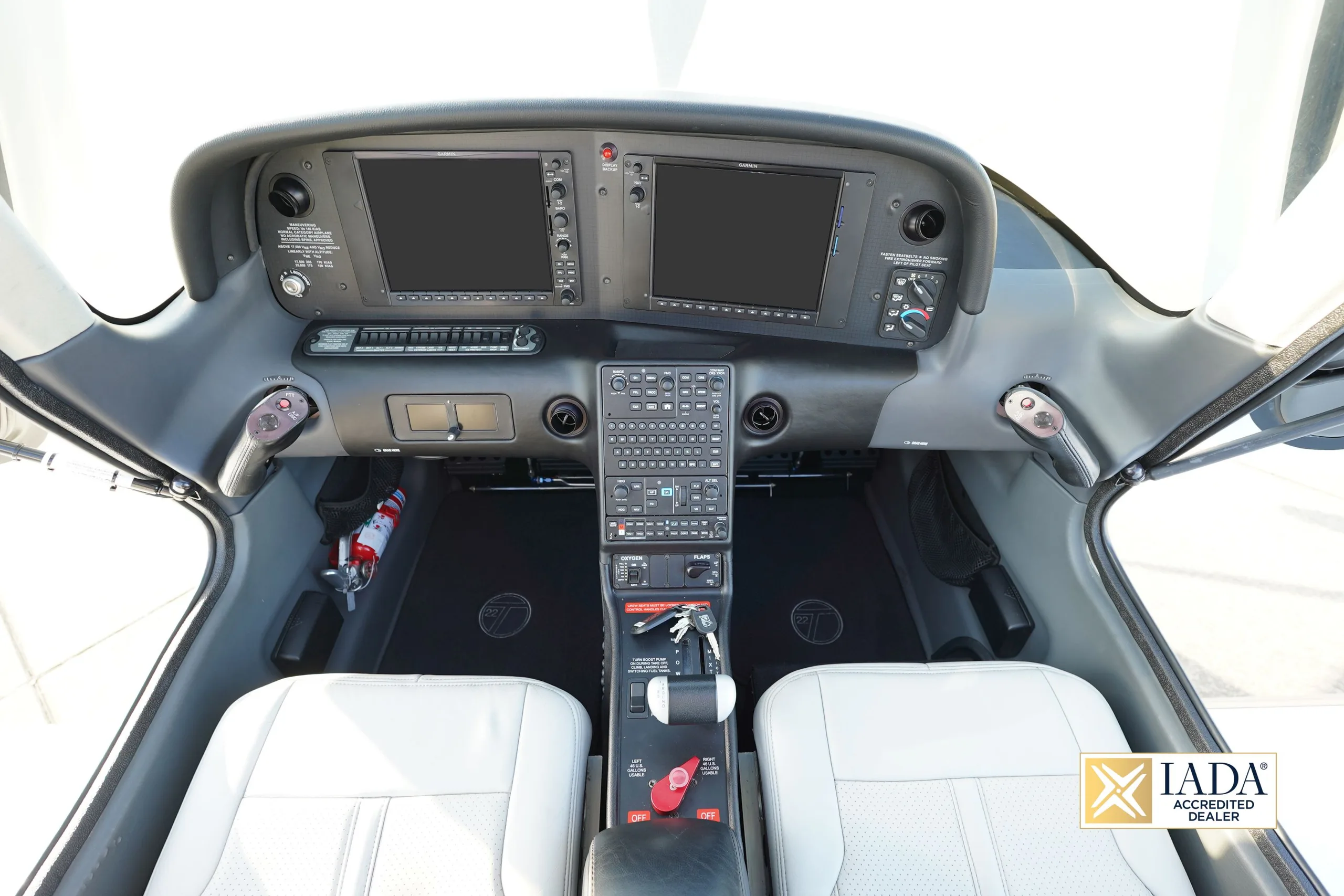 Cockpit and instrument panel of a 2020 Cirrus SR22 G6 TURBO.