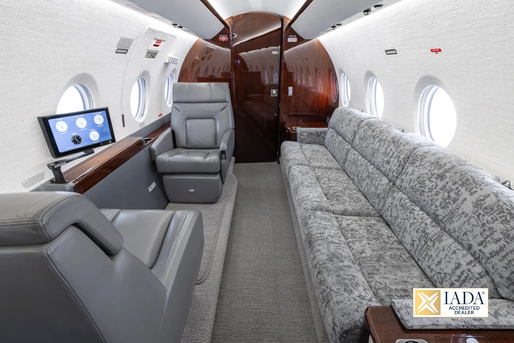 Cabin interior of a 2013 Gulfstream G280.