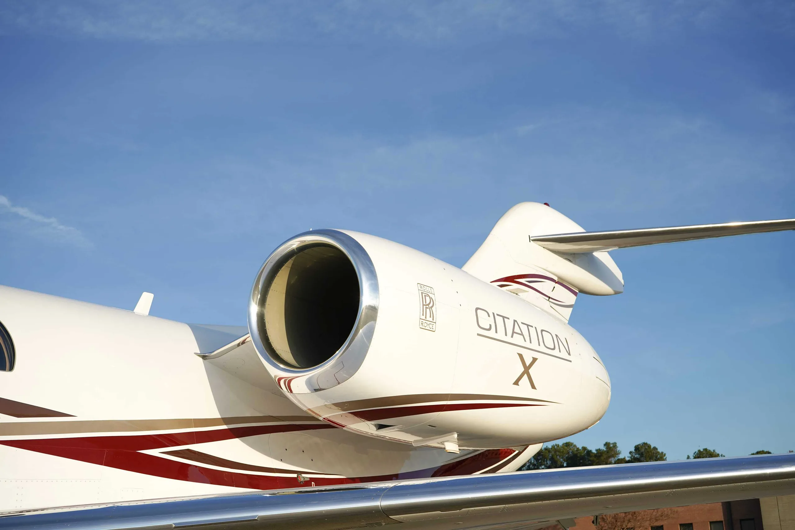 Exterior view of a 2000 Cessna CITATION X.