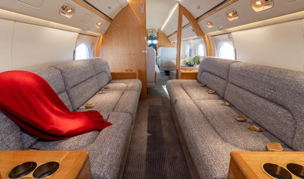 Cabin interior of a 2000 Gulfstream GIV-SP.