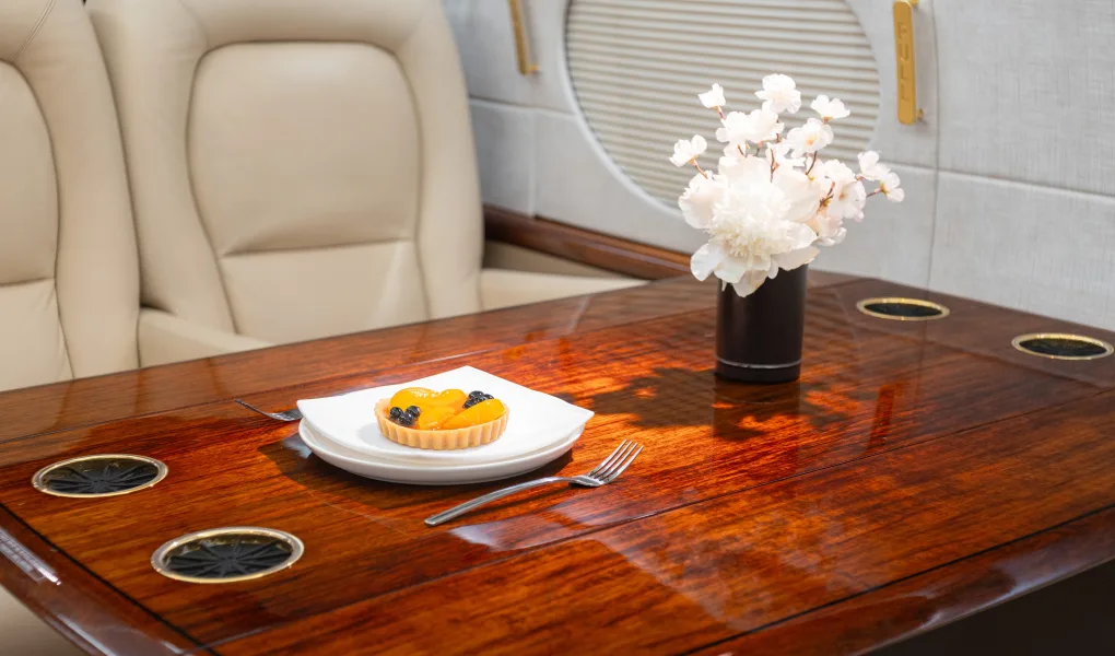 Cabin interior of a 2001 Gulfstream GIV-SP.