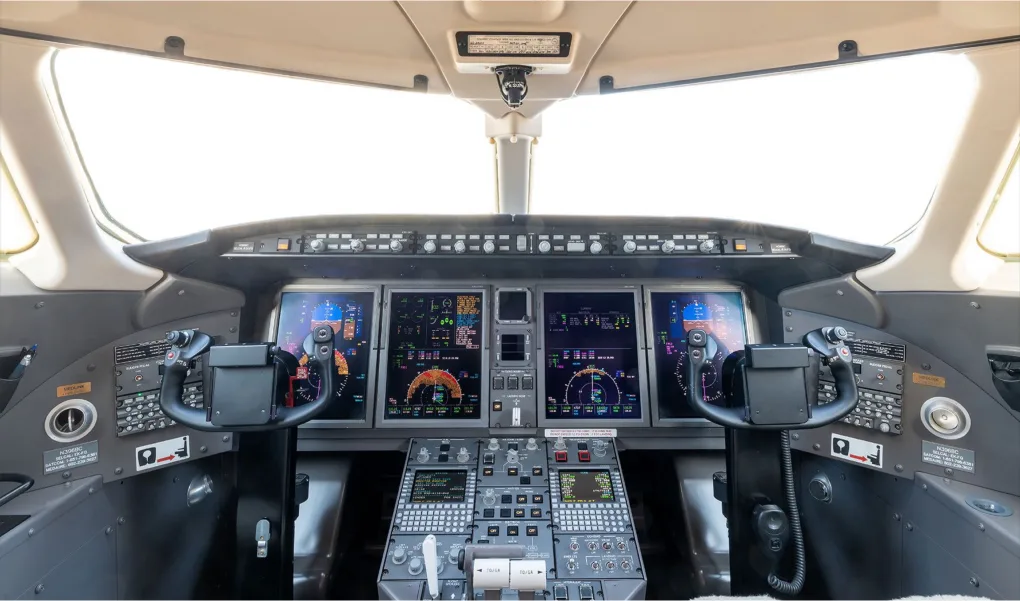 Avionics suite of a 2005 Bombardier Challenger 300.