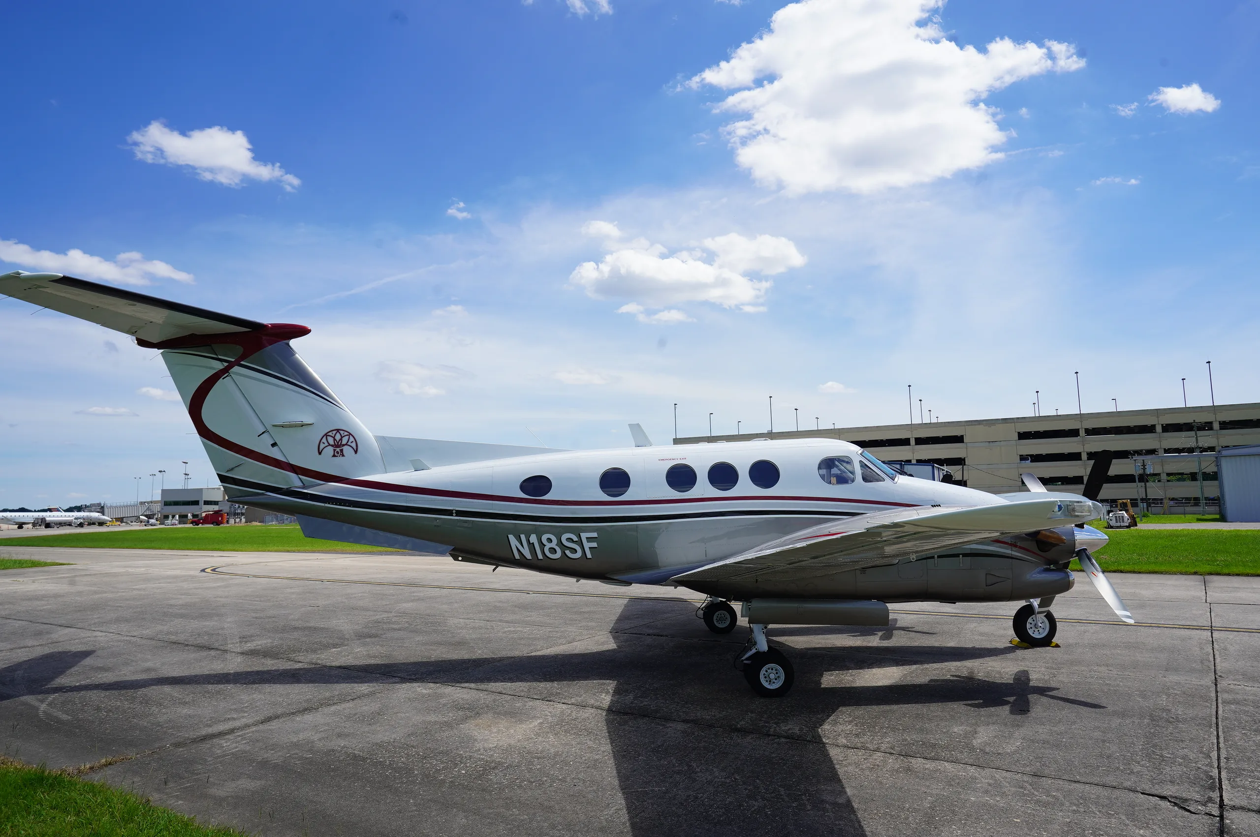 Exterior view of a 1985 Beechcraft King Air F90-1, N18SF.