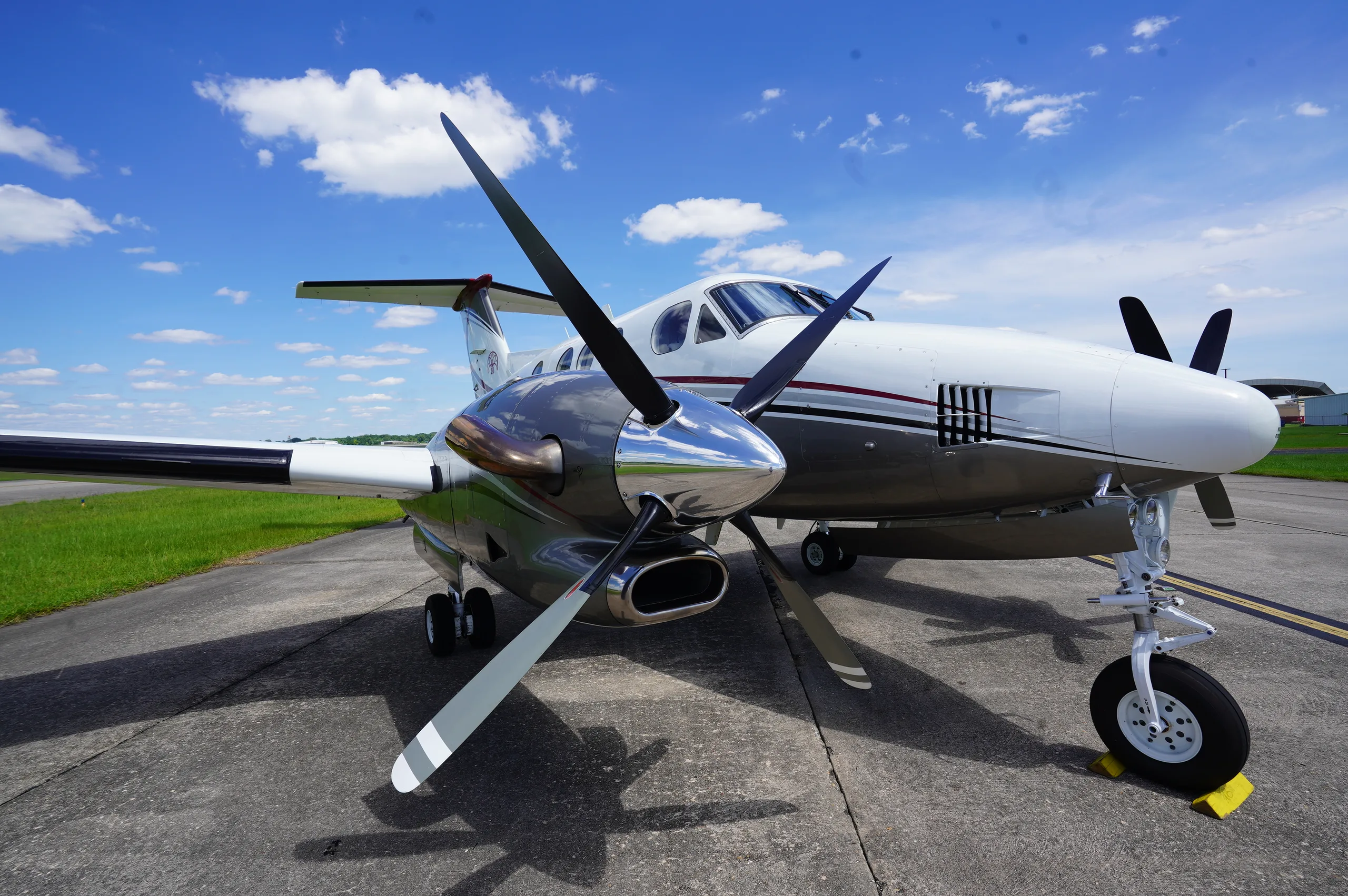 Exterior view of a 1985 Beechcraft King Air F90-1, N18SF.