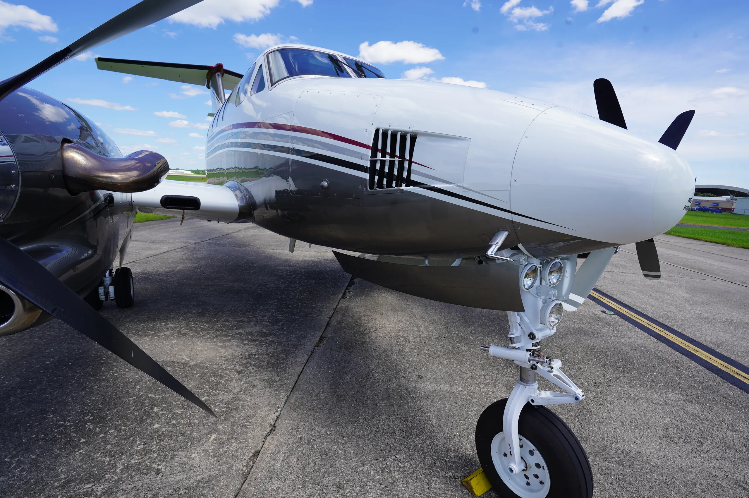 Exterior view of a 1985 Beechcraft King Air F90-1, N18SF.