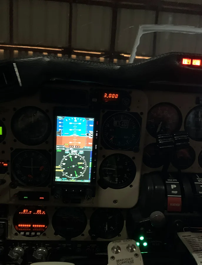 Avionics suite of a 1981 Beechcraft Baron 58P.