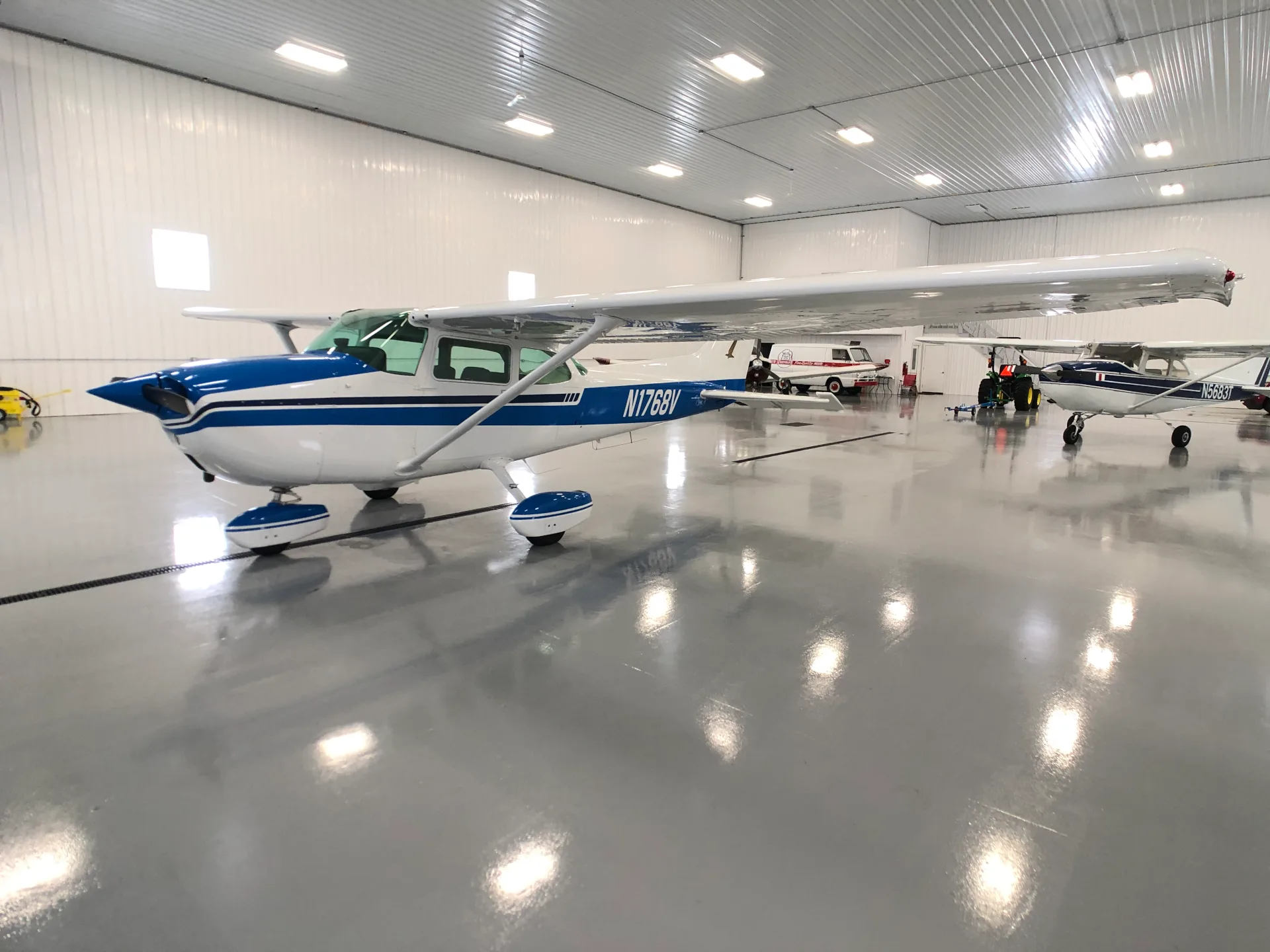 N1768V 1974 Cessna 172 - Elite Air Service