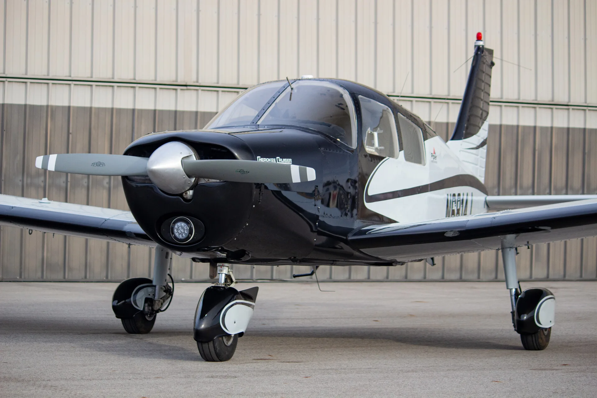 N6814J 1976 Piper Cherokee Cruiser - Elite Air Service