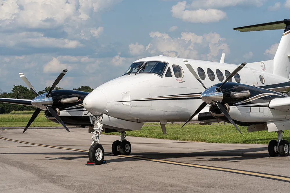 Exterior view of a 1995 Beechcraft B200, N3051K.