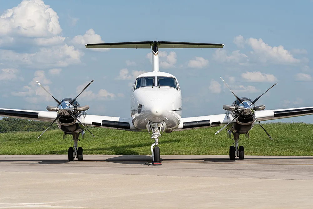 Exterior view of a 1995 Beechcraft B200, N3051K.