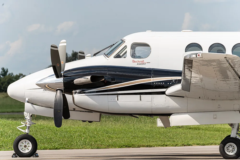 Exterior view of a 1995 Beechcraft B200, N3051K.