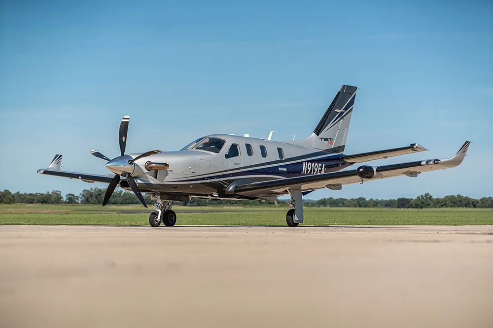 Exterior view of a 2018 Daher TBM 910, N919EA.
