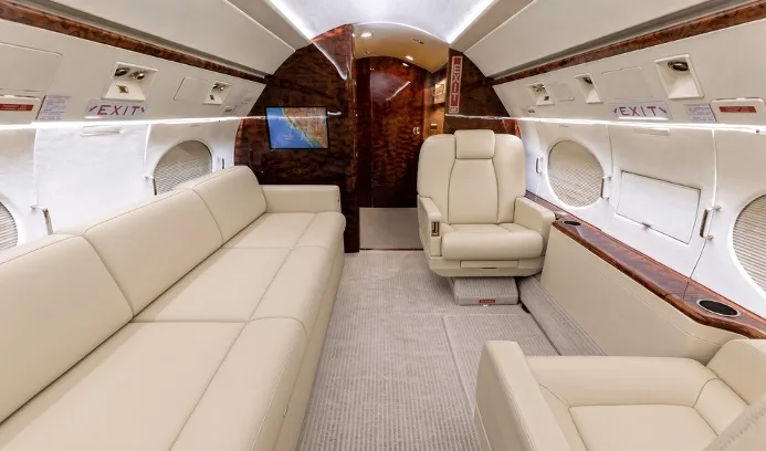 Cabin interior of a 1998 Gulfstream GIV-SP.