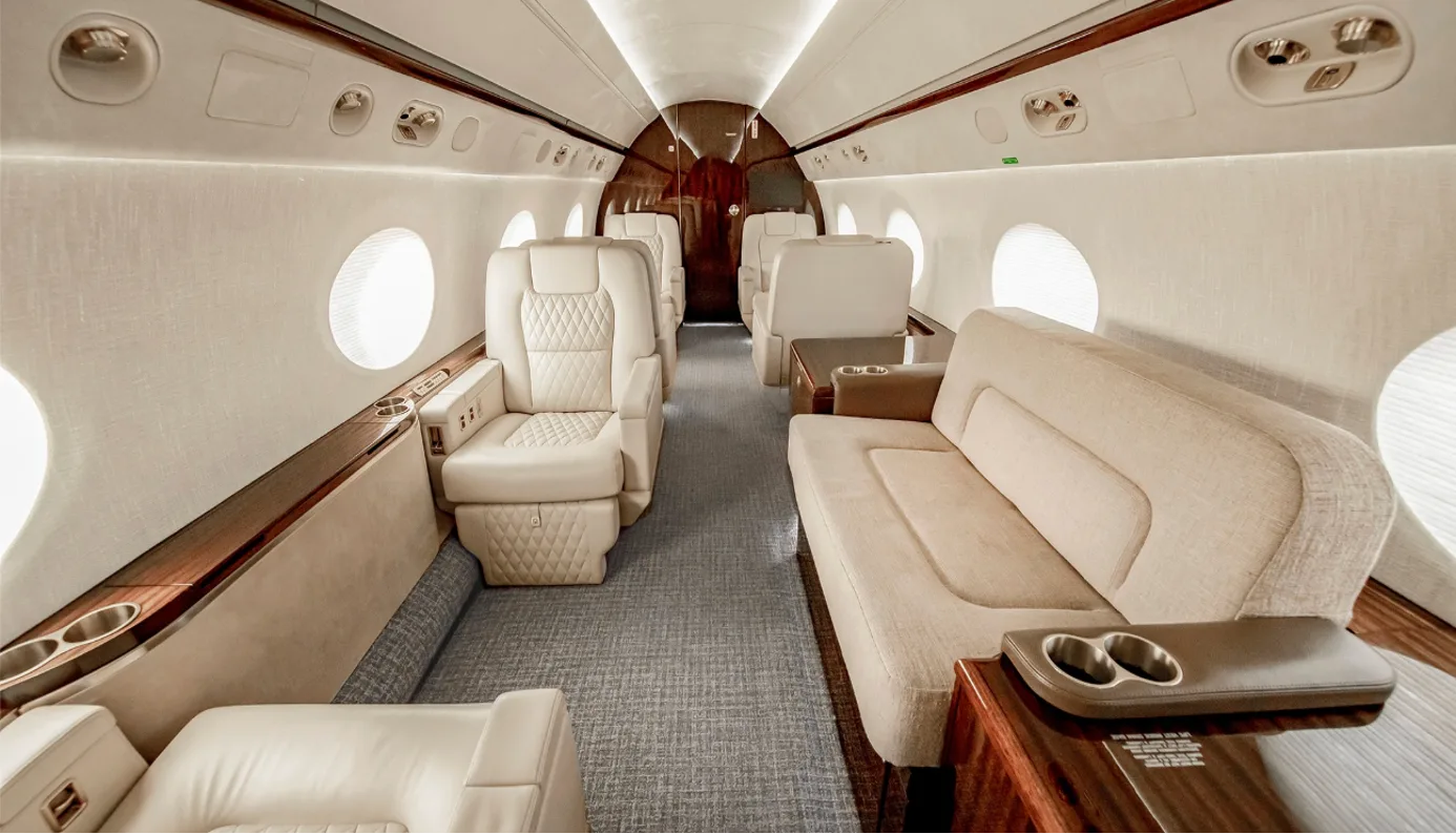 Cabin interior of a 2004 Gulfstream G550.