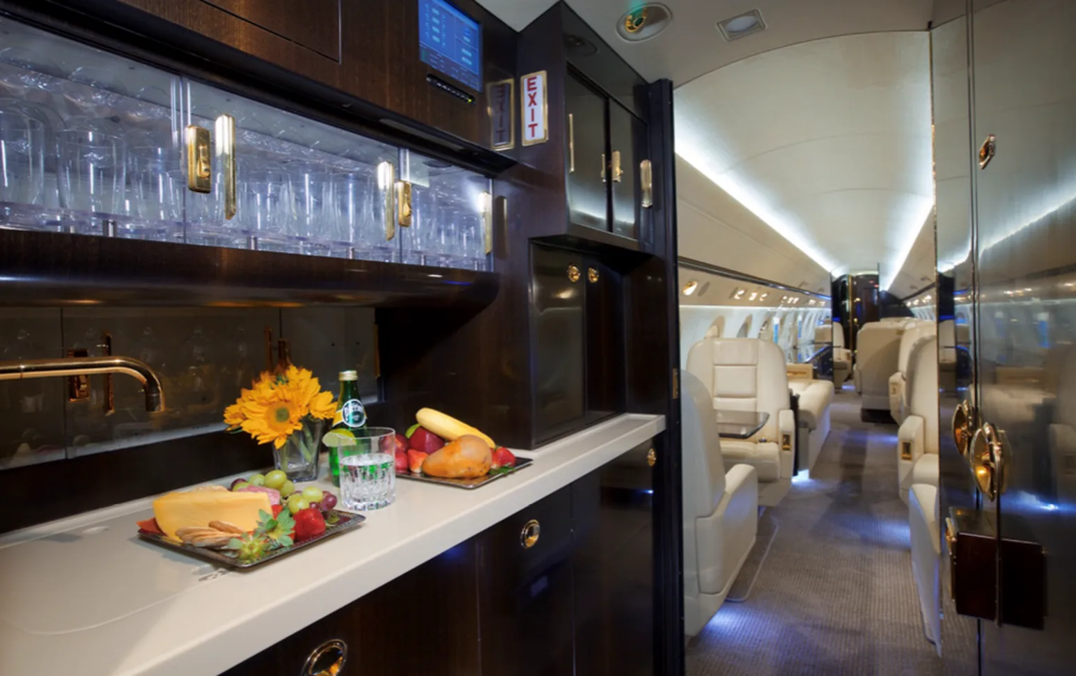 Cabin interior of a 2010 Gulfstream G550.