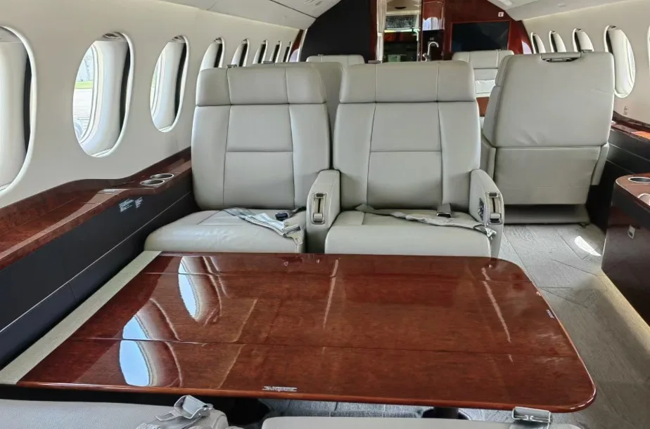 Cabin interior of a 2015 Dassault FALCON 7X.