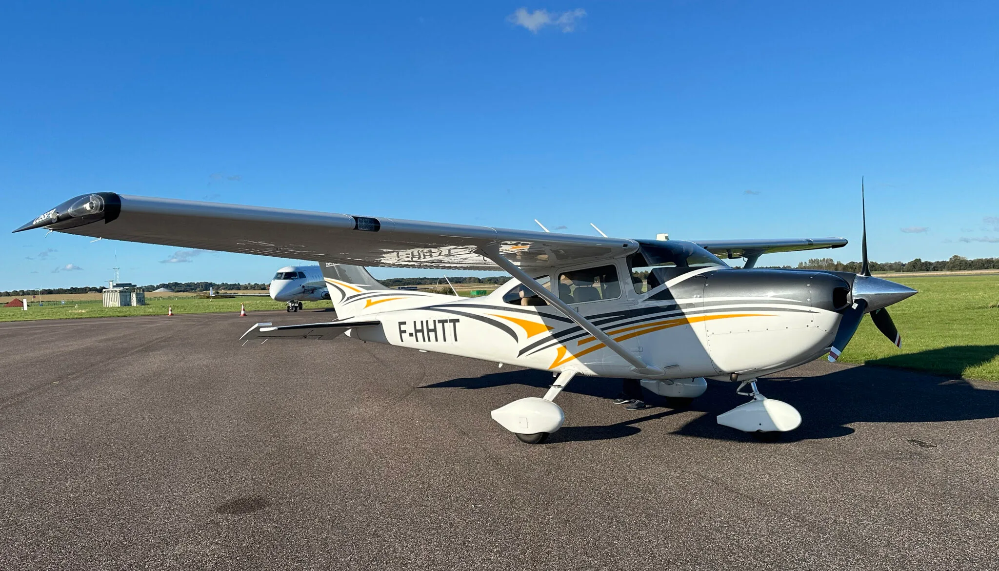Exterior view of a 2016 Cessna 182T Skylane.