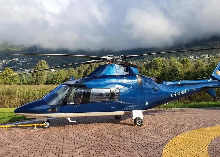 Agusta A109C N901RR