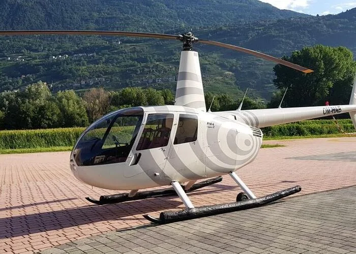 Exterior view of a 2002 Robinson R22 Beta II, I-RUIS.