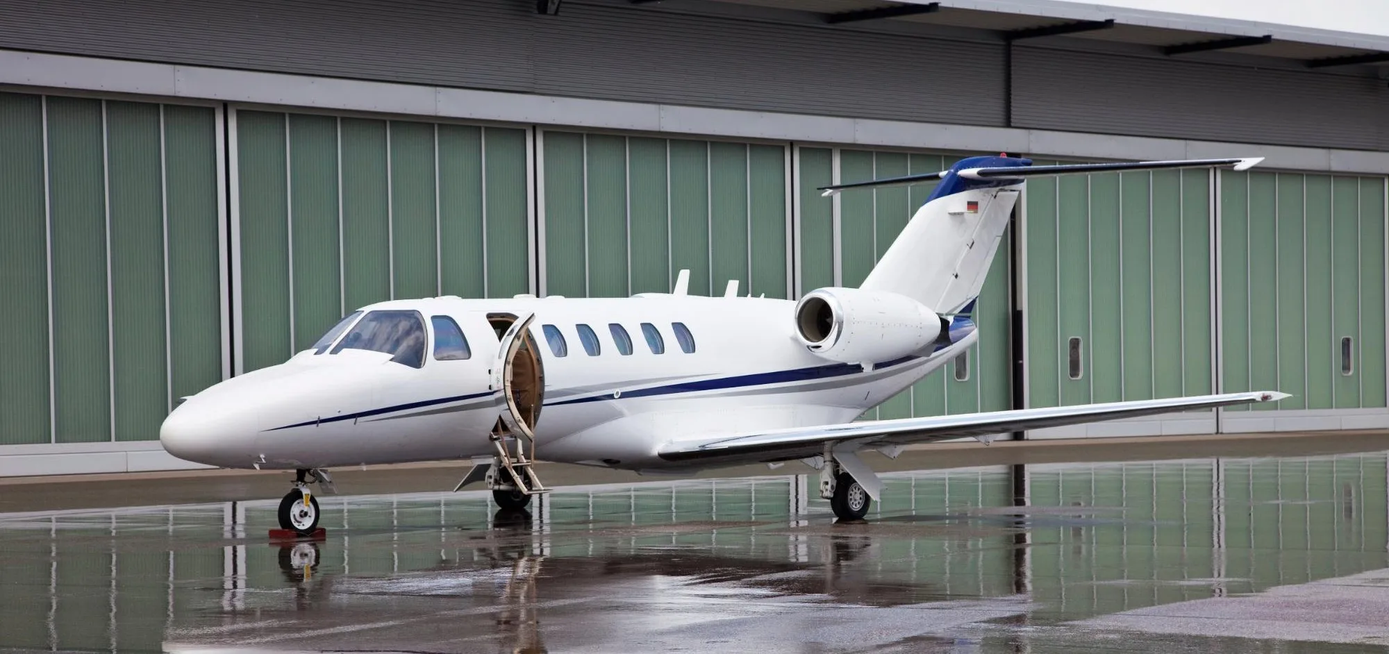 Exterior view of a 2000 Cessna Citation CJ2.