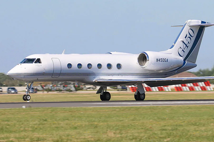 Exterior view of a 2004 Gulfstream Aerospace, G-450.