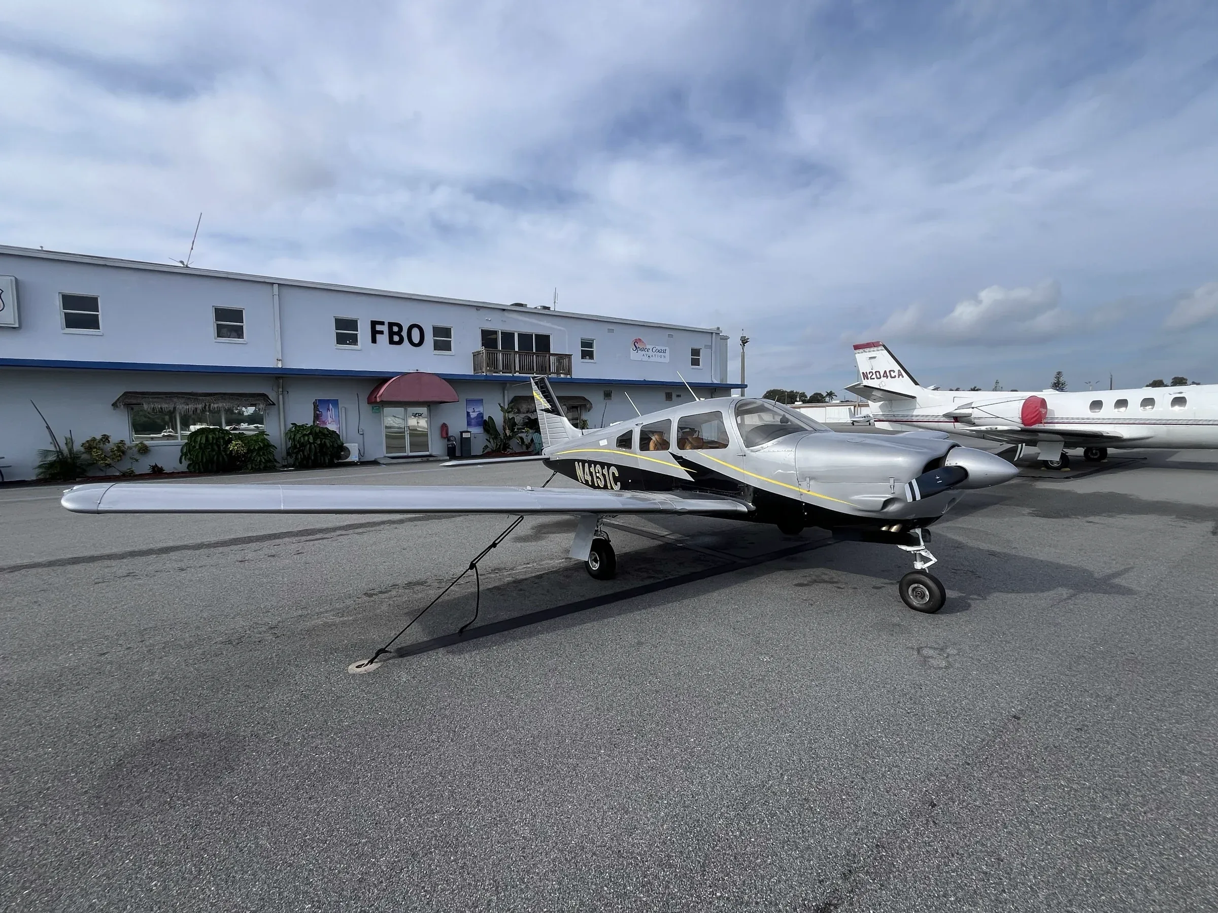 Exterior view of a 1996 Piper Arrow III, N4131C.