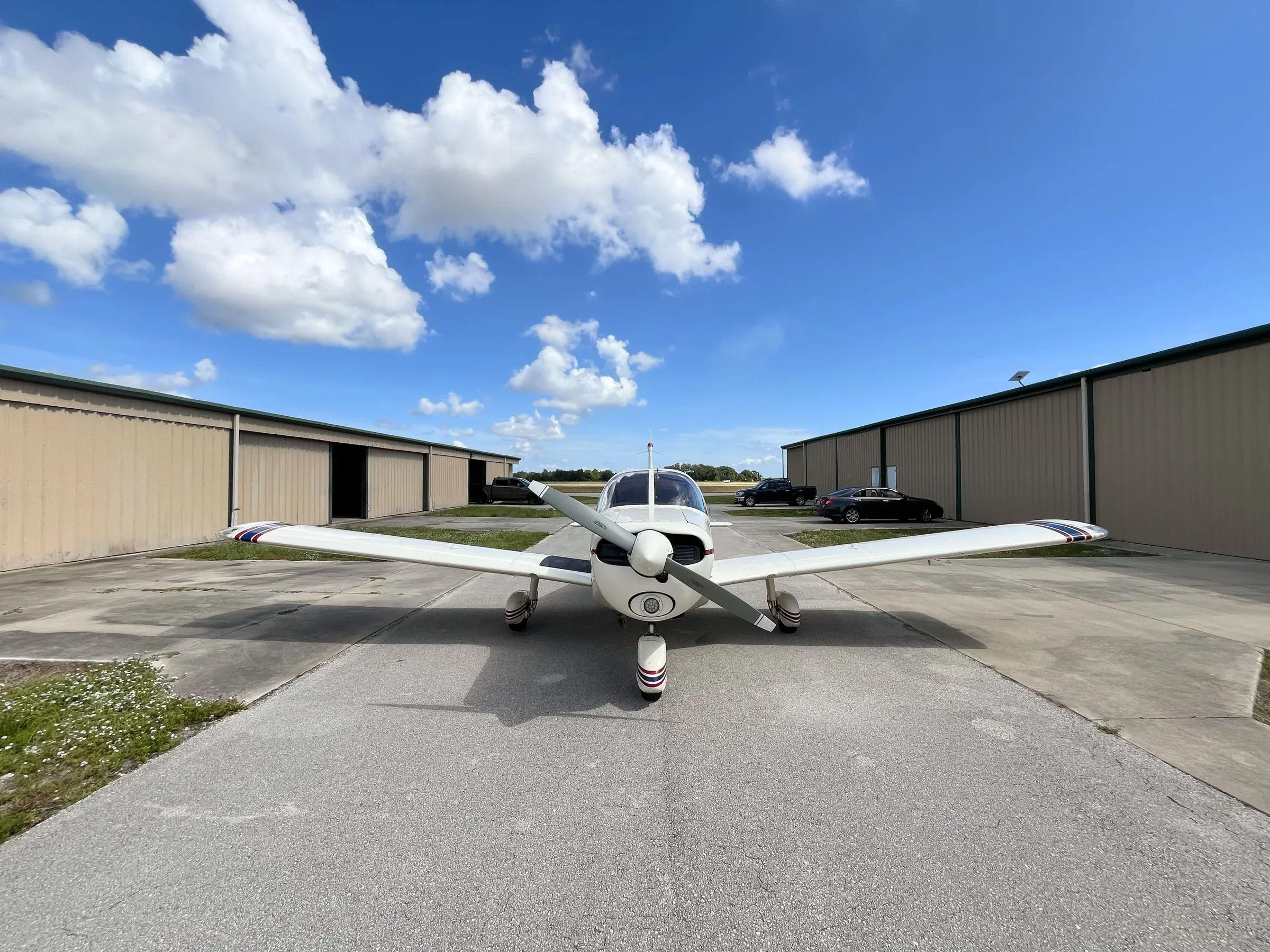 Exterior view of a 1972 Piper Cherokee 140/160, N4237T.