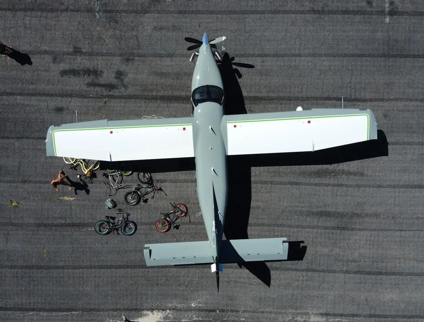 Marketing image of a 2026 Kodiak 100 Series III.
