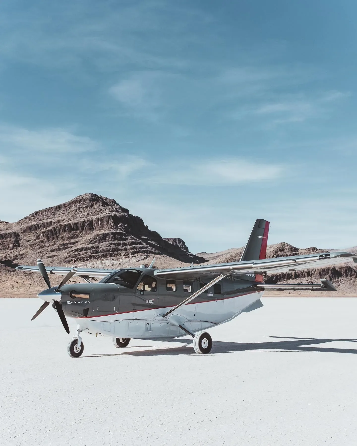 Marketing image of a 2026 Kodiak 100 Series III.