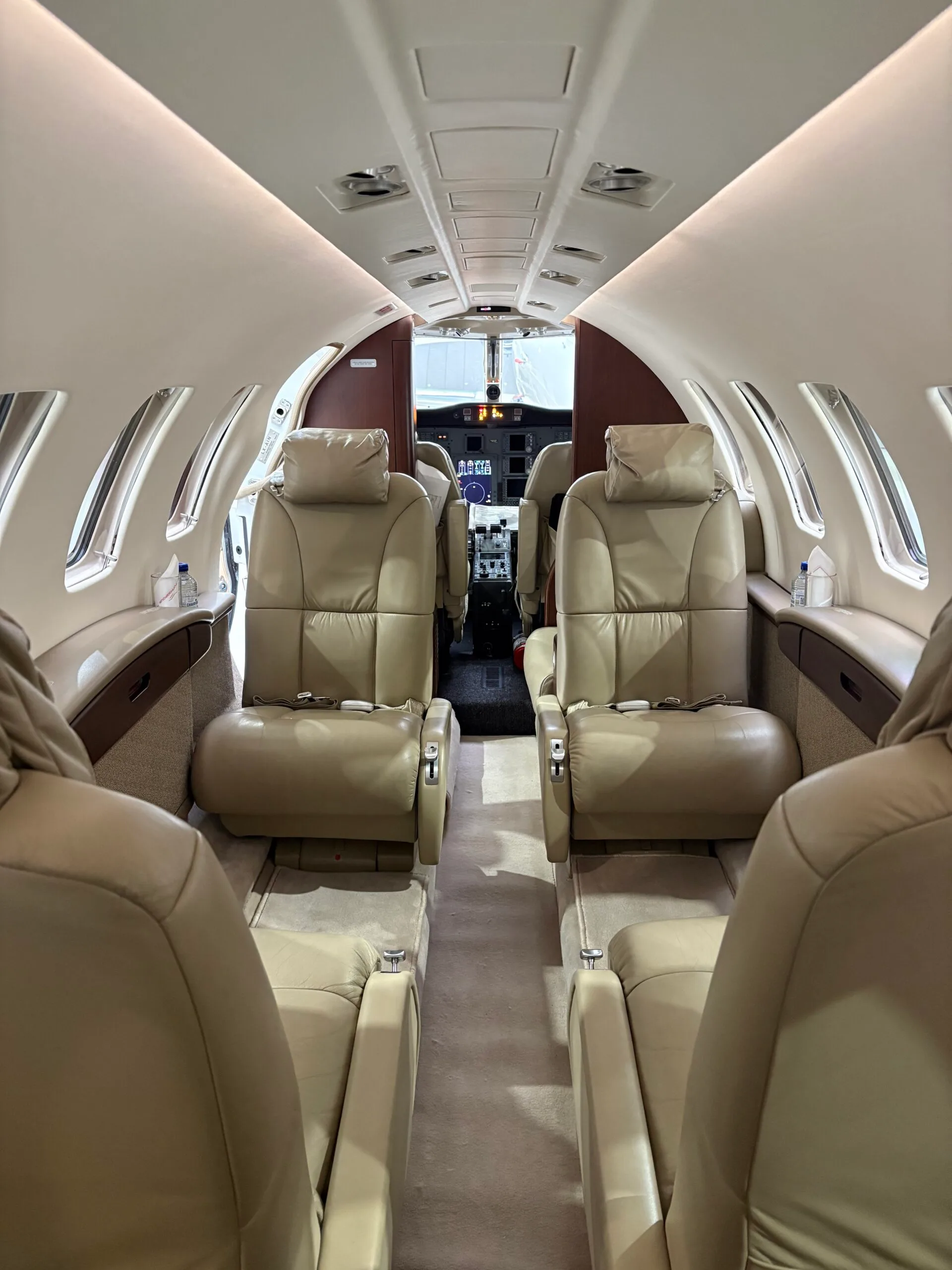 Cabin interior of a 2008 Cessna CITATION CJ2+ (°2008) - FLYINGGROUP Official Website.