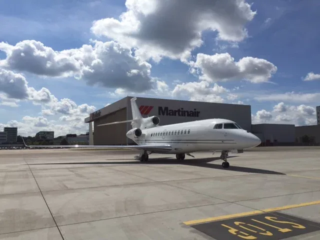 Exterior view of a 2015 Dassault FALCON 7X (°2015) - FLYINGGROUP Official Website.