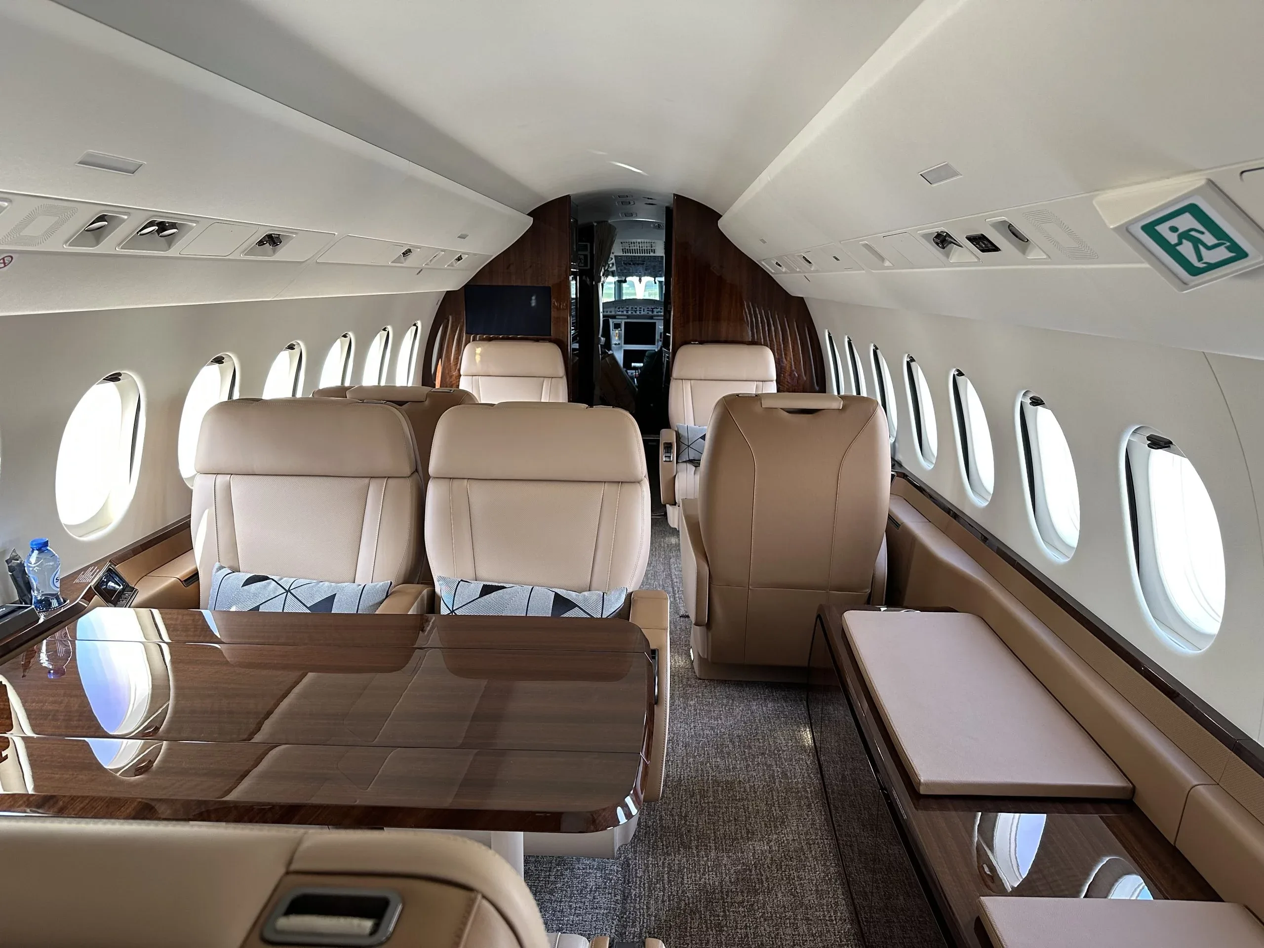 Cabin interior of a 2023 Dassault FALCON 900LX EASy II (°2023) - FLYINGGROUP Official Website.