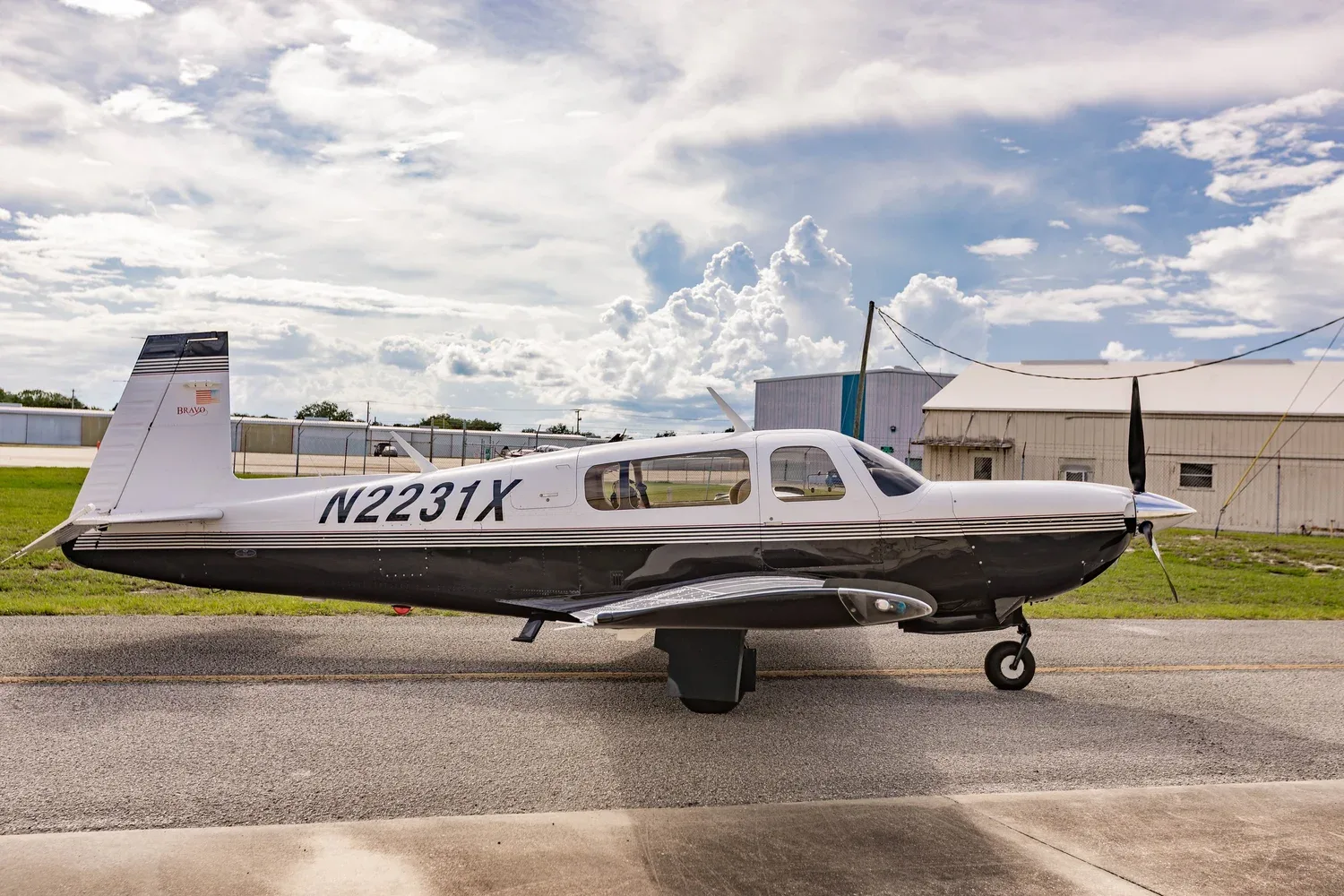 Exterior view of a 2000 Mooney M20M Bravo.