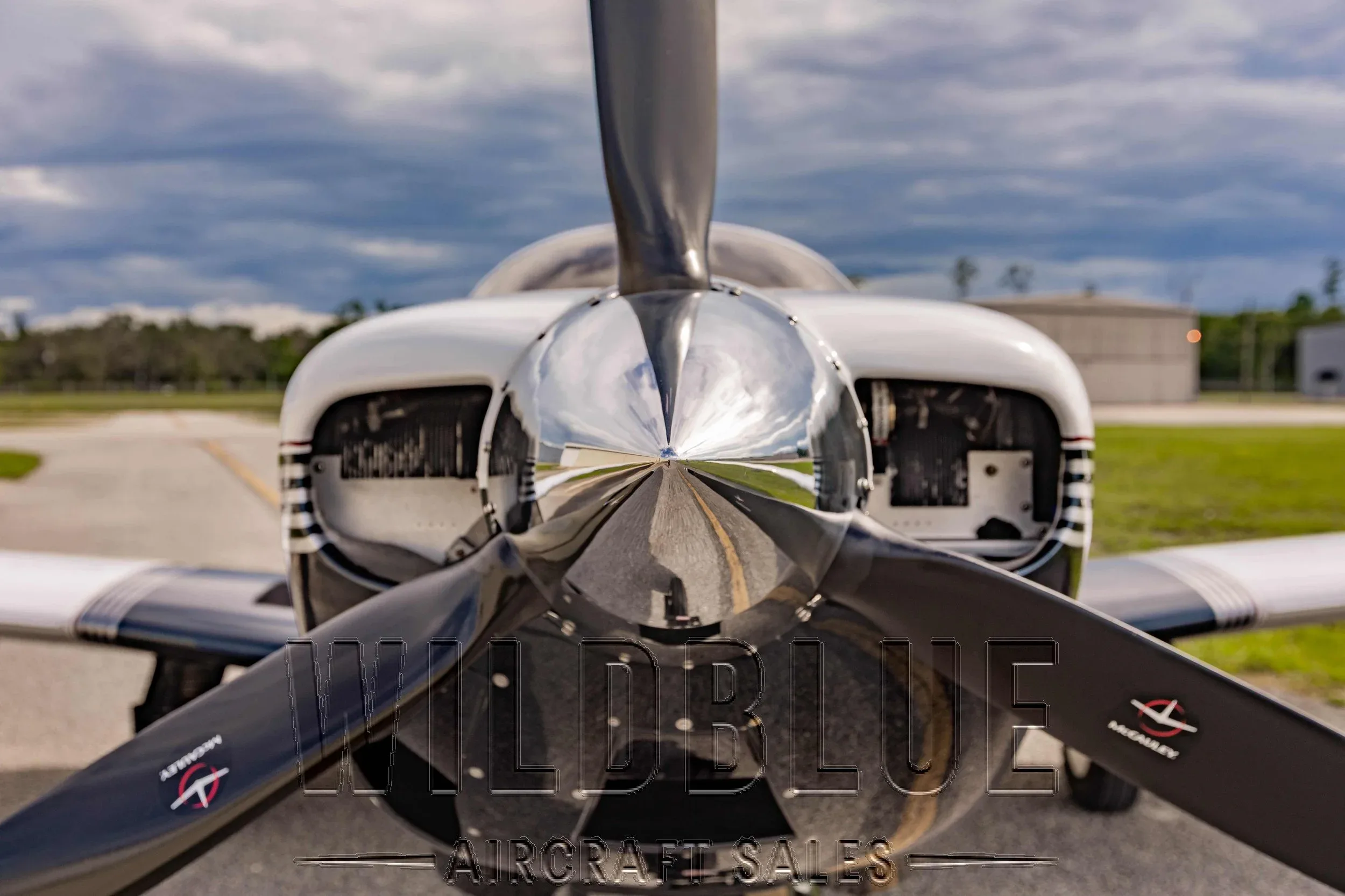 Engine detail of a 2000 Mooney M20M Bravo.