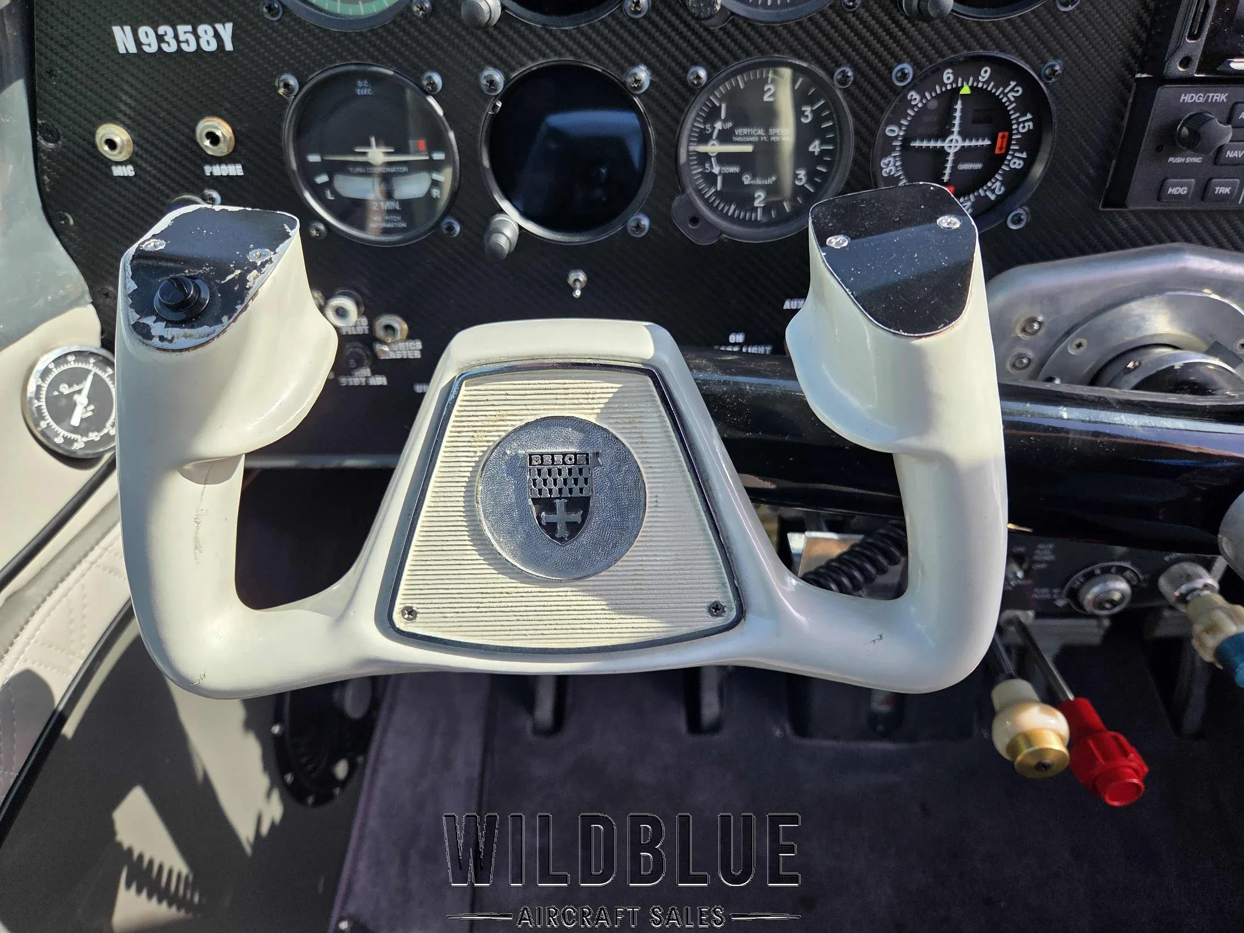 Cockpit and instrument panel of a 1960 Beech M35 Bonanza.
