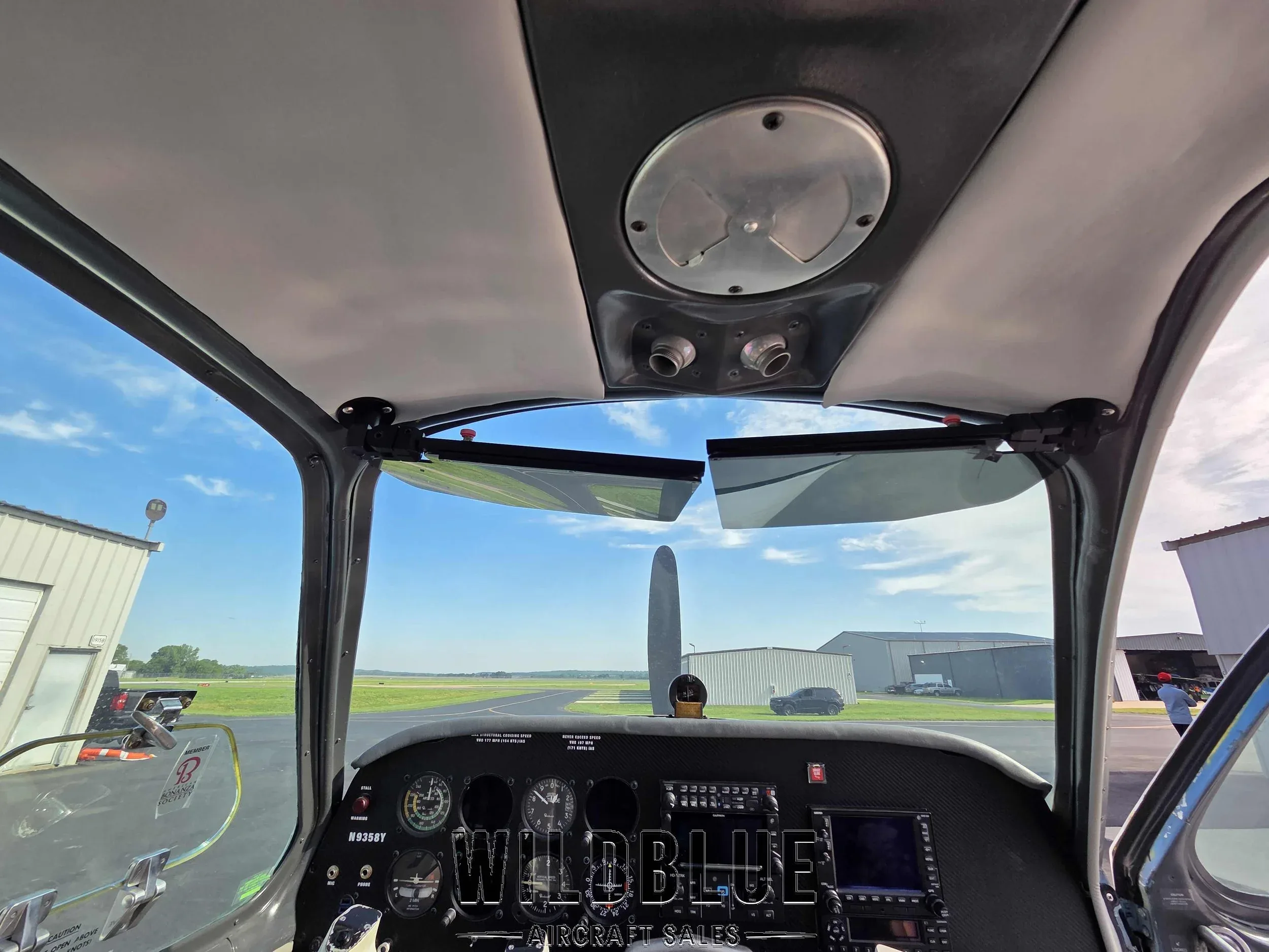 Cockpit and instrument panel of a 1960 Beech M35 Bonanza.