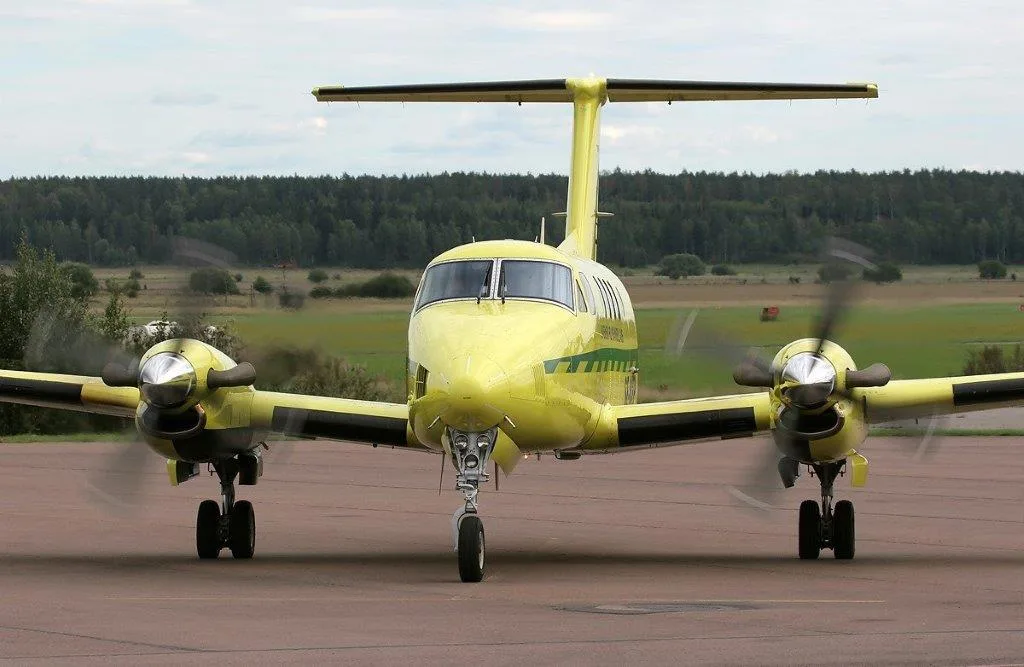 Exterior view of a 1988 Beechcraft King Air B200C, BL-132.