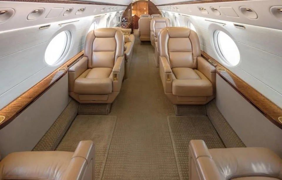 Cabin interior of a 2001 Gulfstream V.