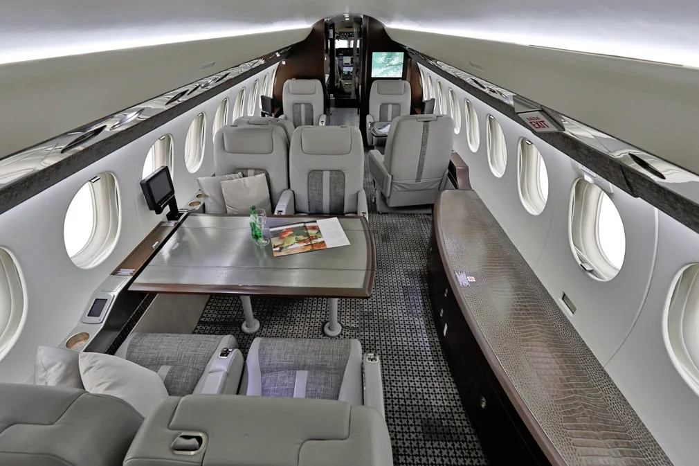 Cabin interior of a 2009 Dassault Falcon 7X 046.