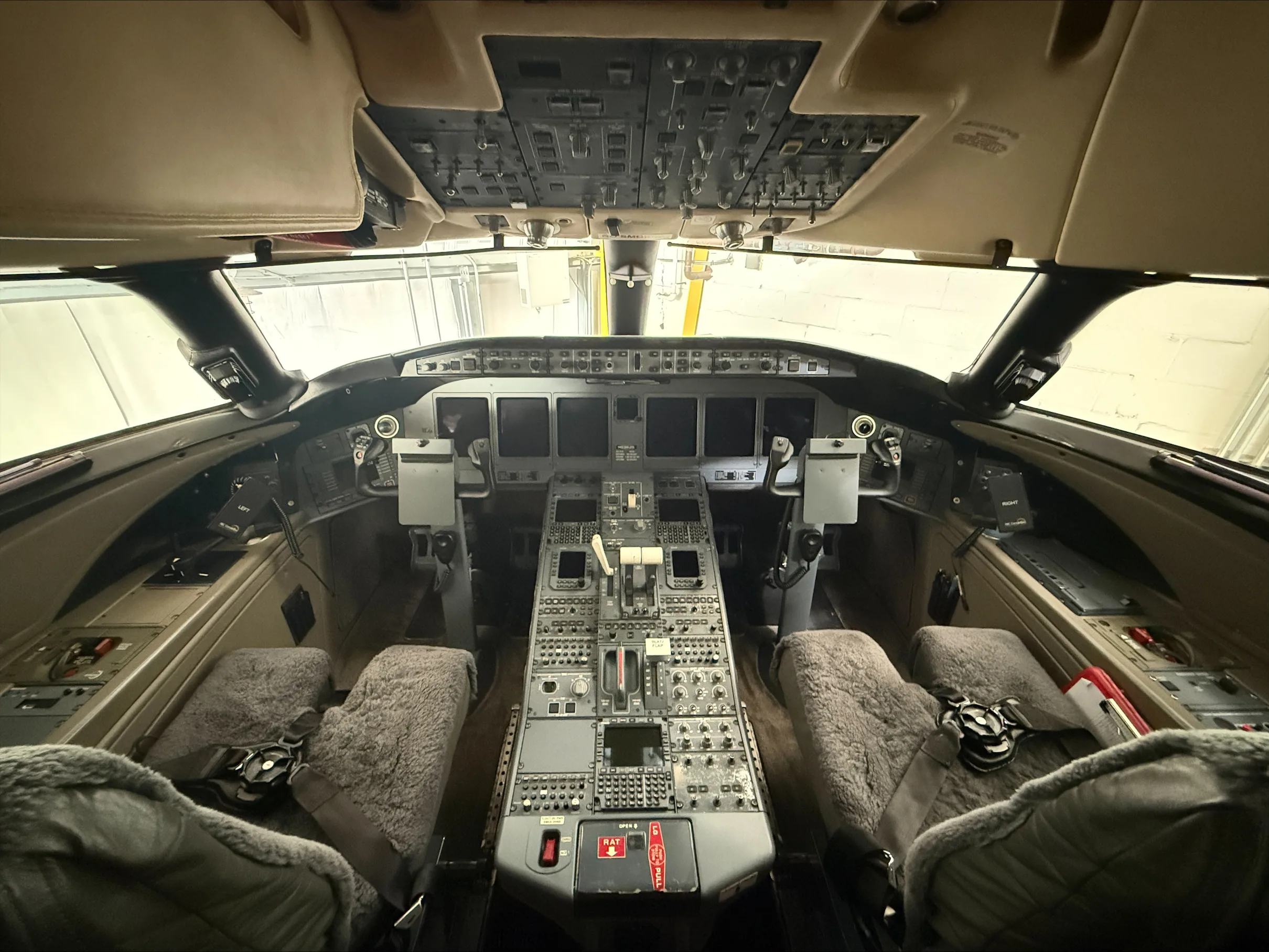2009 Global 5000 9325 N636JS