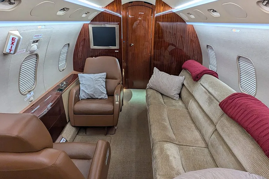 Cabin interior of a Bombardier Challenger 300 – 20075.