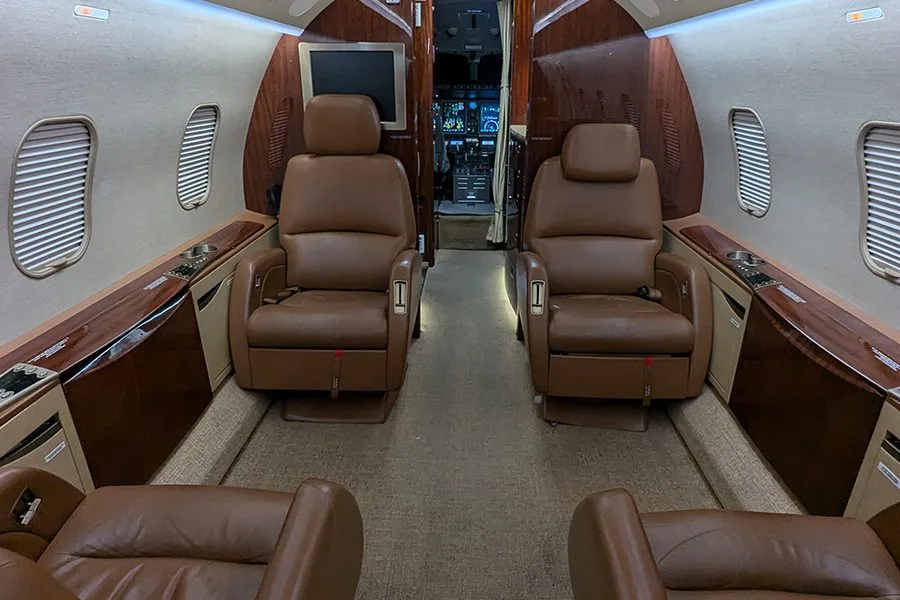 Cabin interior of a Bombardier Challenger 300 – 20075.
