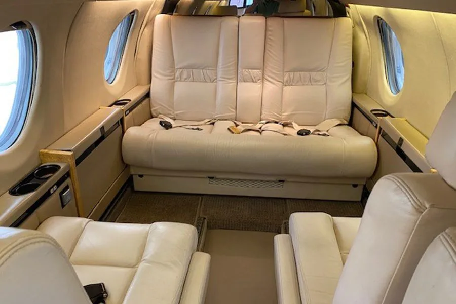 Cabin interior of a Dassault Falcon 100 – 0216.