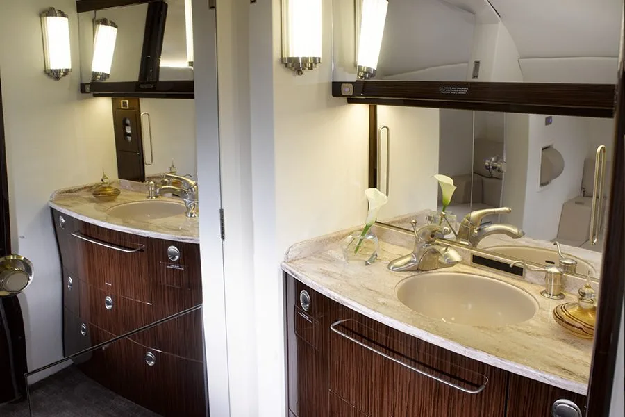 Cabin interior of a 2000 Dassault Falcon 2000 – 0073.