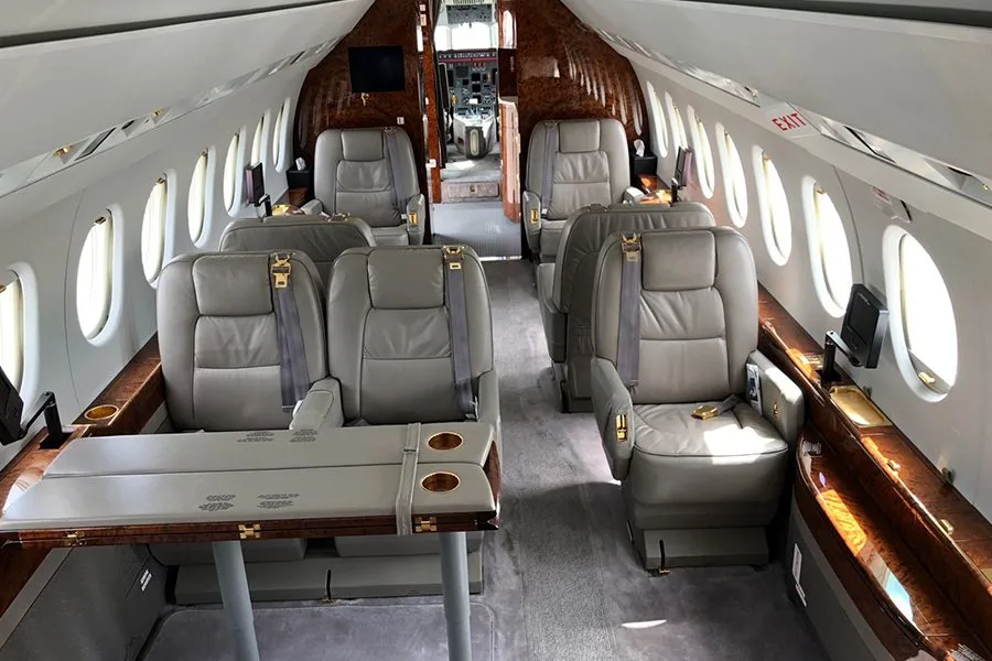 Cabin interior of a 2000 Dassault Falcon 2000 – 0209.