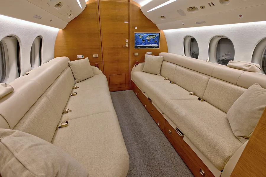 Cabin interior of a Dassault Falcon 7X – 0219.