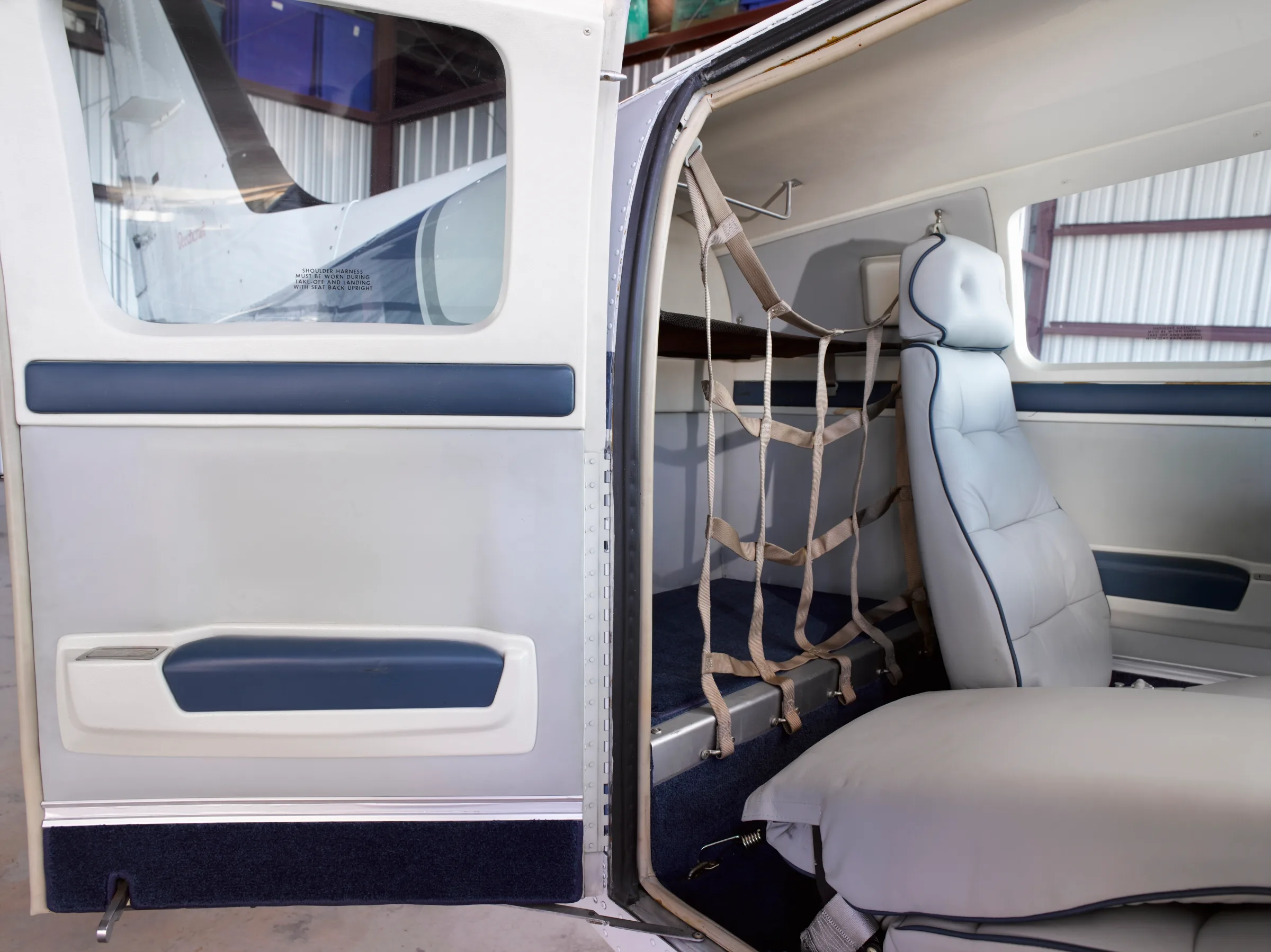 Cabin interior of a 1990 Beechcraft 58 Baron.